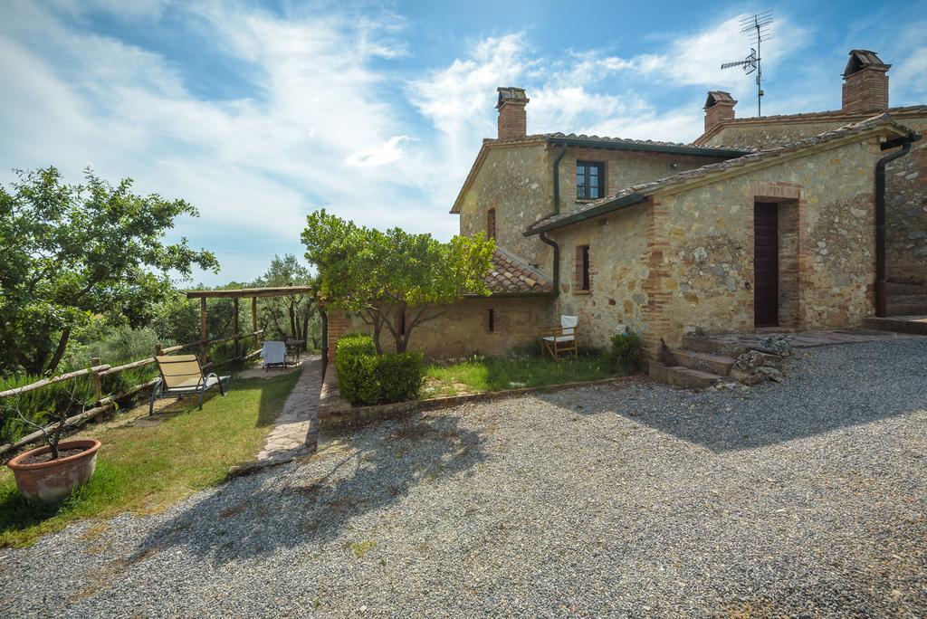 Agriturismo Cerreto ปีเอนซา ภายนอก รูปภาพ