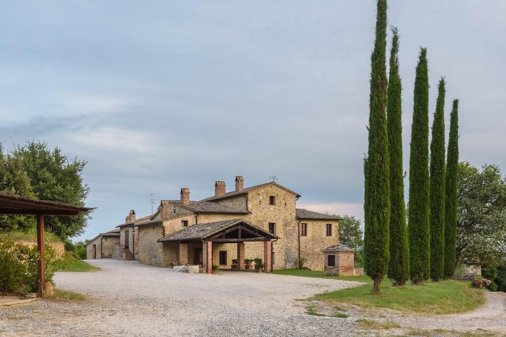 Agriturismo Cerreto ปีเอนซา ภายนอก รูปภาพ