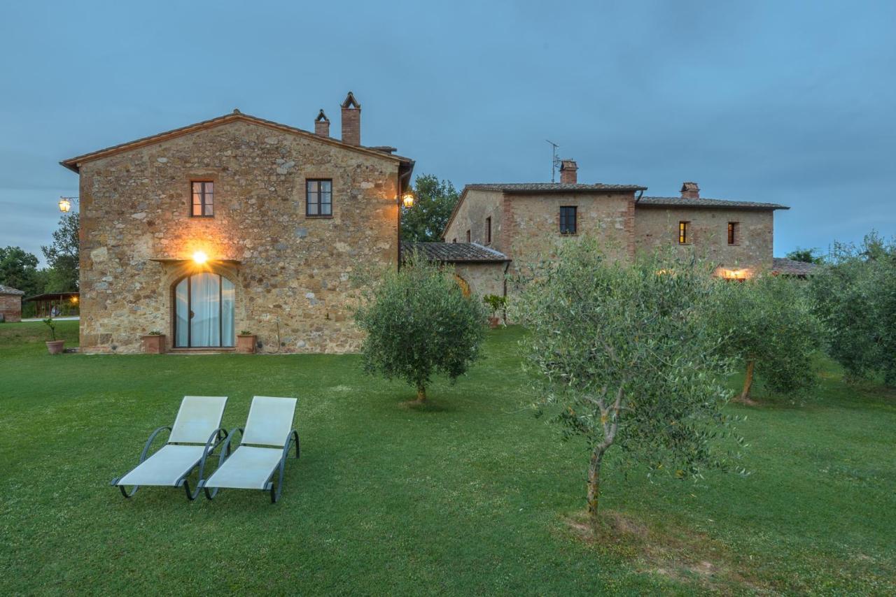 Agriturismo Cerreto ปีเอนซา ภายนอก รูปภาพ